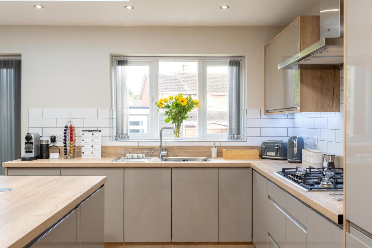 The Oaklands - Luxury Spacious 6-Bed, Near Solihull, Birmingham City, Jlr, Nec, Airport, Resorts World, Hs2 Exterior foto